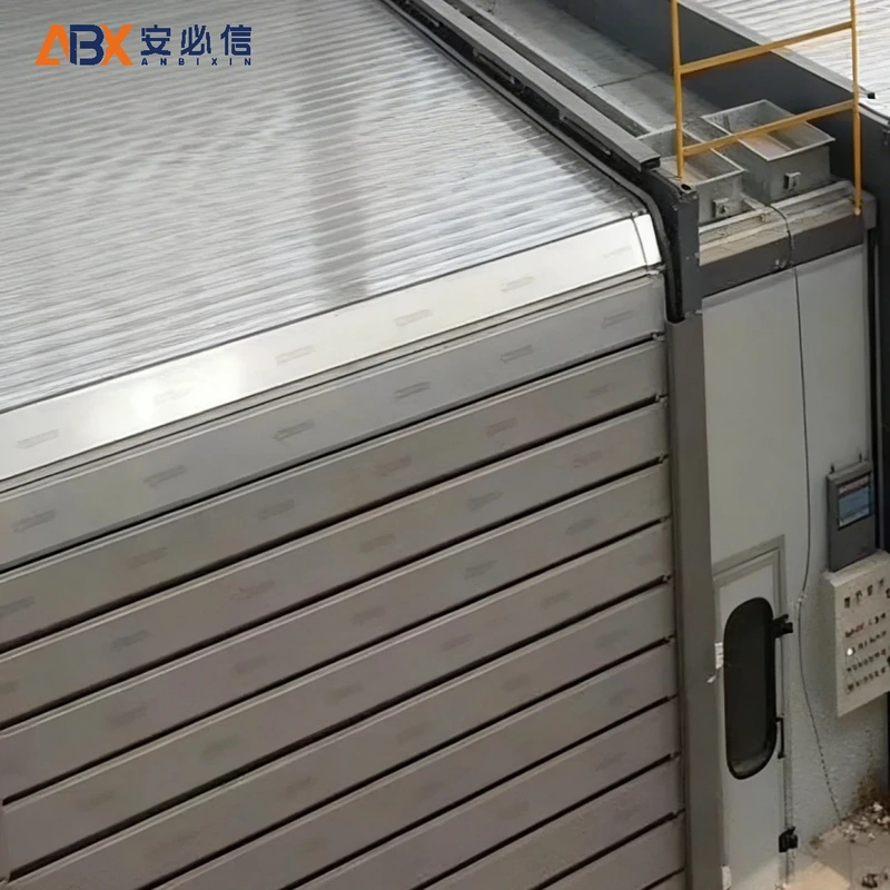 阿里金属快速门